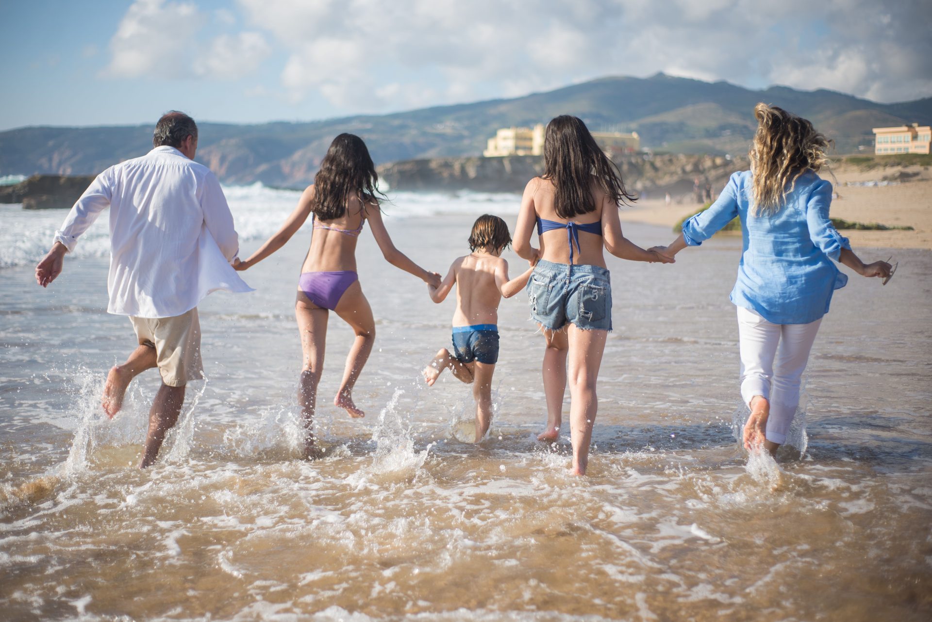 Voyager en famille avec un petit budget : le guide complet